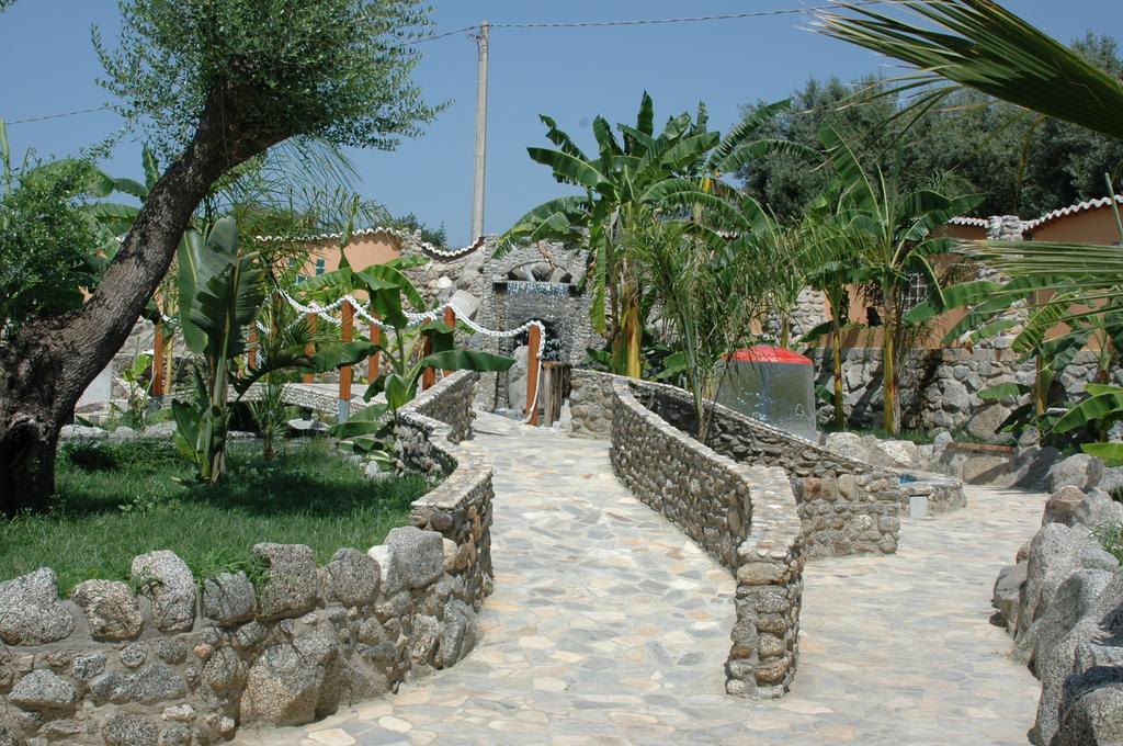 Cliffs Hotel Joppolo Buitenkant foto
