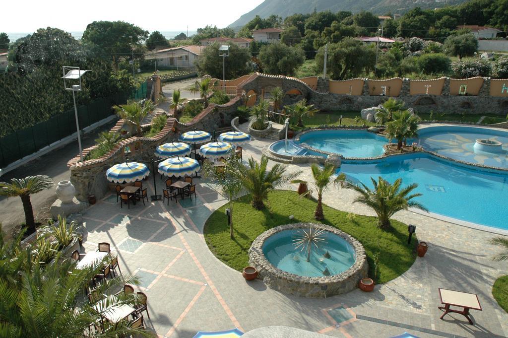 Cliffs Hotel Joppolo Buitenkant foto